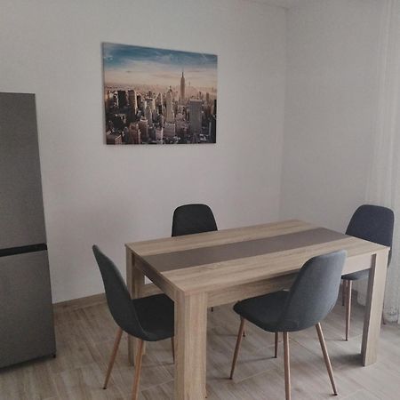 Stonewood Dalmacija Apartment พรีมอชเตน ภายนอก รูปภาพ
