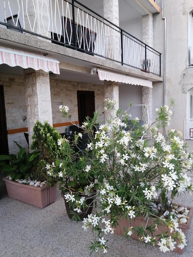 Stonewood Dalmacija Apartment พรีมอชเตน ภายนอก รูปภาพ