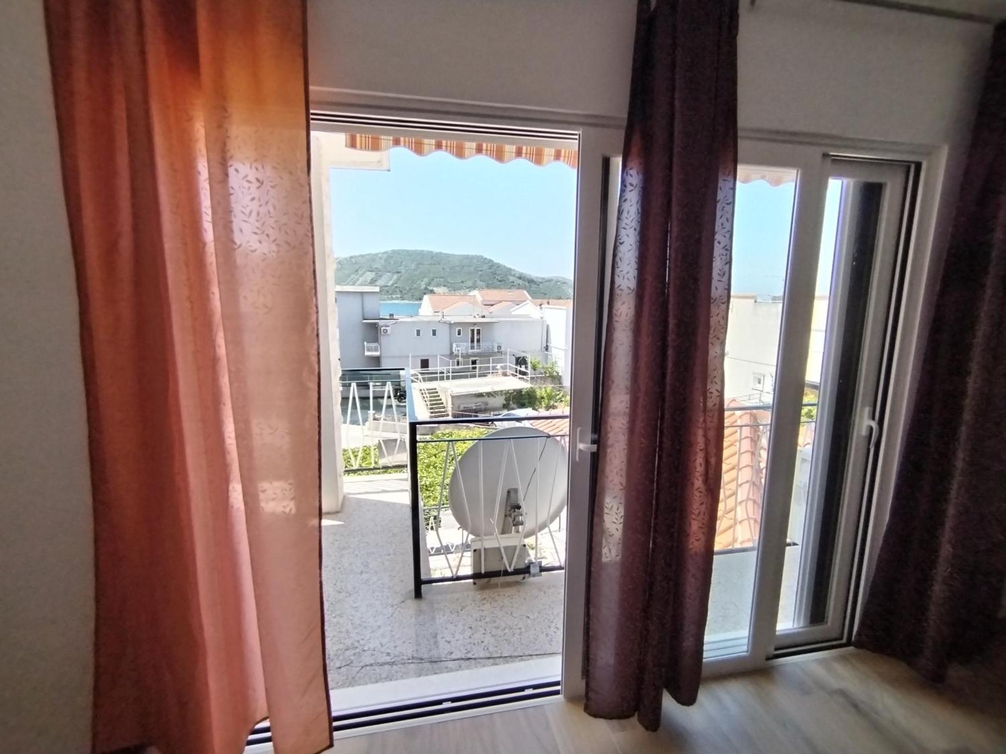 Stonewood Dalmacija Apartment พรีมอชเตน ห้อง รูปภาพ