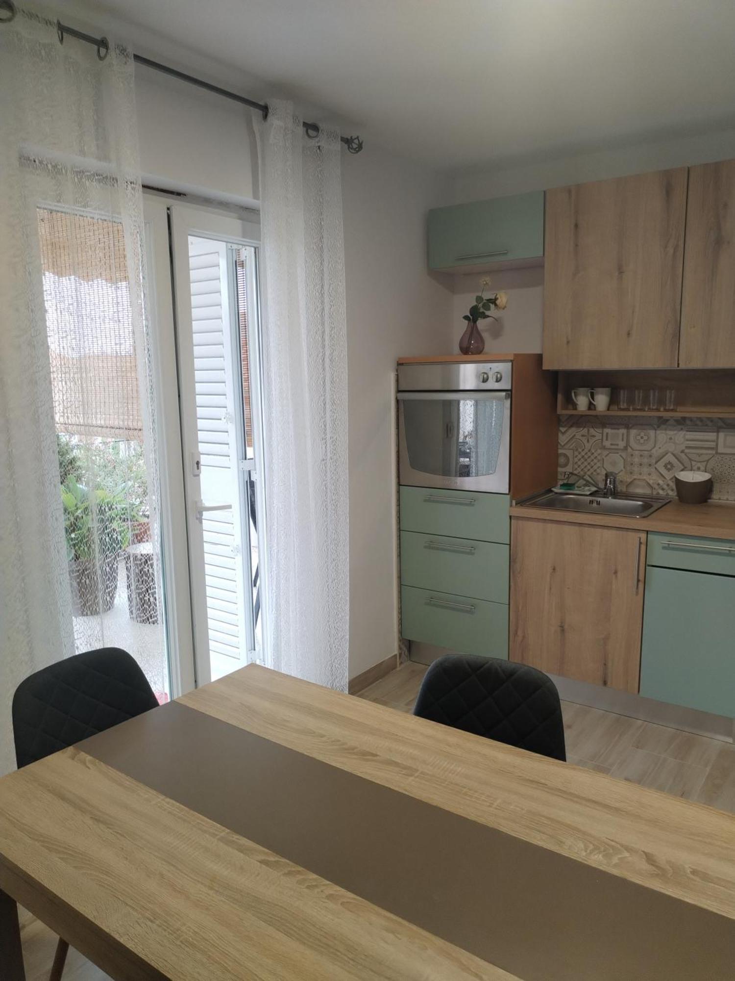 Stonewood Dalmacija Apartment พรีมอชเตน ห้อง รูปภาพ